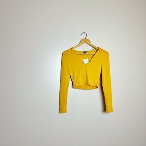 CLEARANCE! Gold Boutique Hooded Crop Top Size S NWT